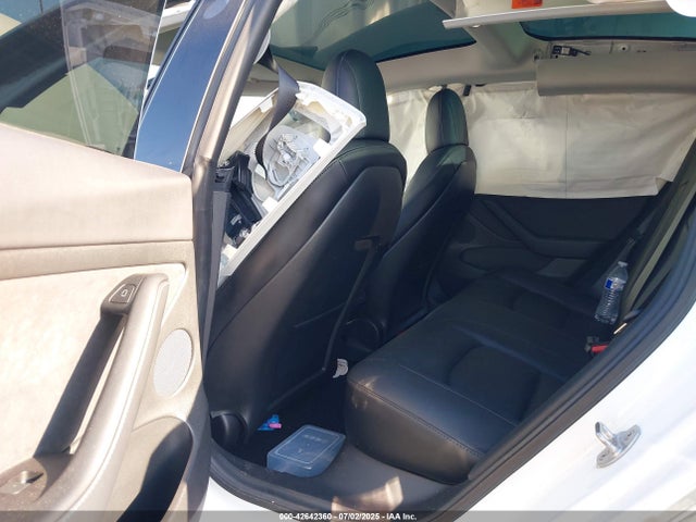 Tesla 2022 2022 5YJ3E1EB4NF164861 Image 8