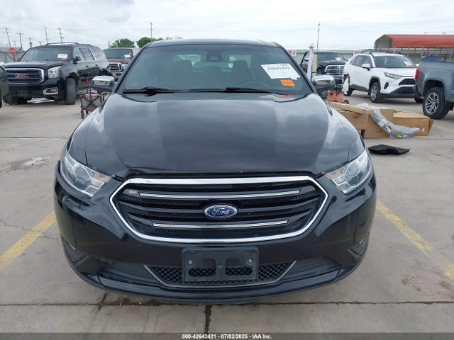 1FAHP2F8XKG115731 Ford 2019
