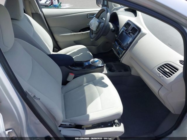 2015 NISSAN LEAF 1N4AZ0CP5FC307440 Photo 4