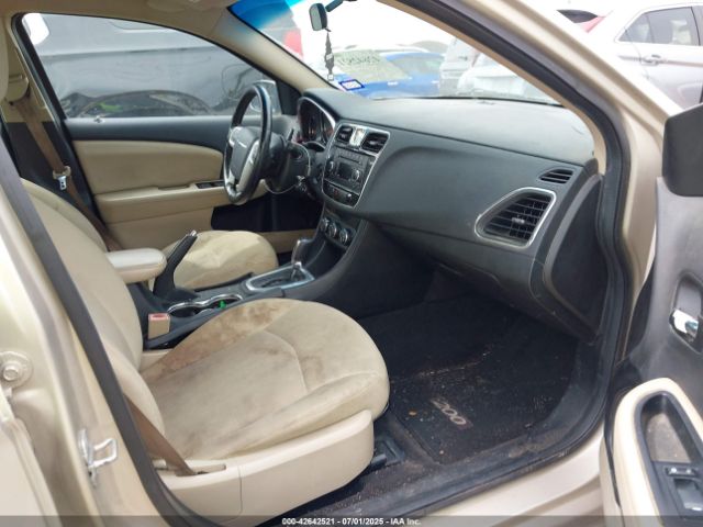 2013 CHRYSLER 200 1C3CCBBB8DN666048 Photo 4