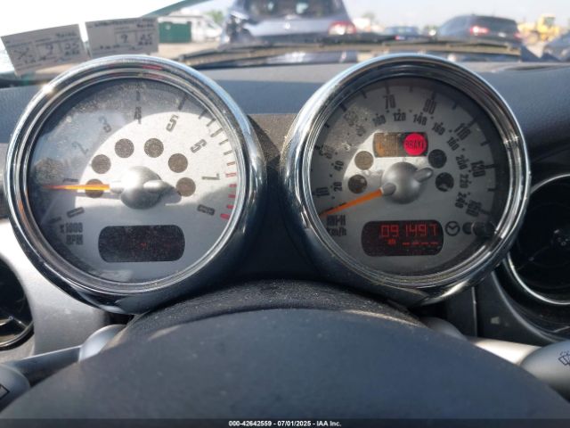 2005 MINI COOPER S WMWRE33535TL14231 Photo 6