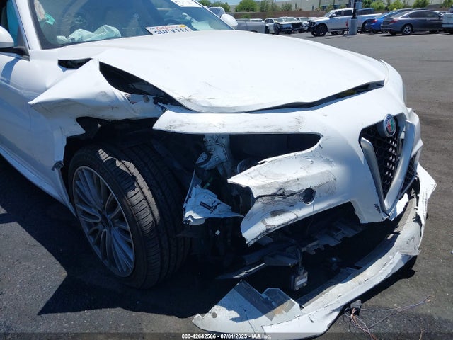 Alfa Romeo giulia (952) 2018 ZARFAEEN9J7572028 Image 6