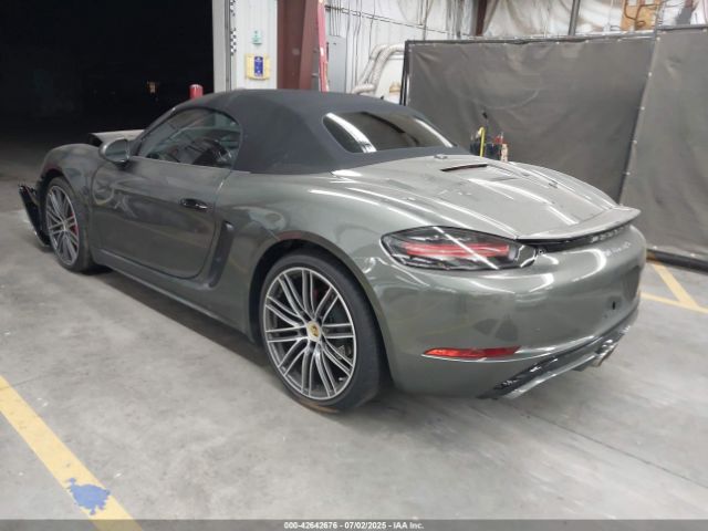 2025 PORSCHE 718 BOXSTER WP0CB2A85SK226372 Photo 2