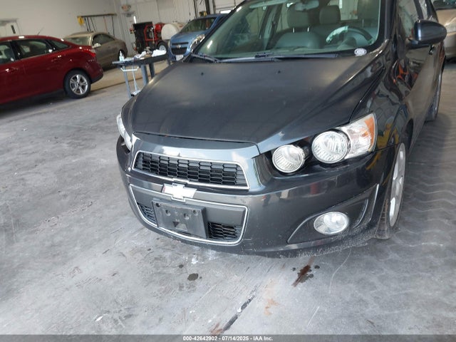 1G1JE6SBXF4202880 Chevrolet LUV