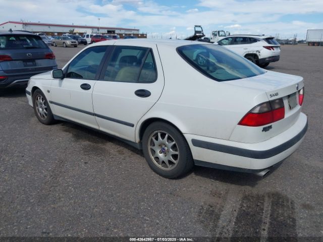 2001 SAAB 9-5 YS3ED48E913016658 Photo 2