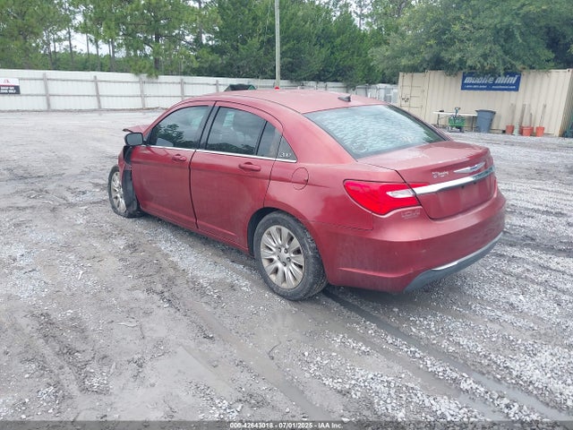 Chrysler 200 2014 1C3CCBAB4EN209739 Image 3