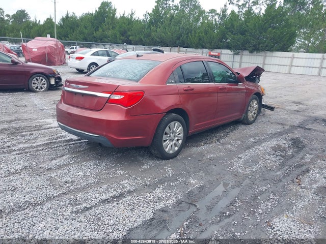 Chrysler 200 2014 1C3CCBAB4EN209739 Image 4
