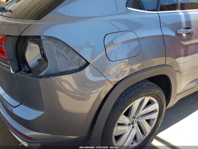 1V2JC2CA0NC230413 Volkswagen tsi