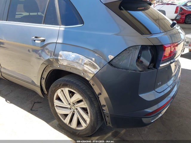 1V2JC2CA0NC230413 Volkswagen tsi