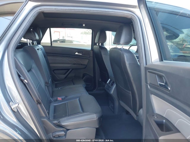 1V2JC2CA0NC230413 Volkswagen tsi