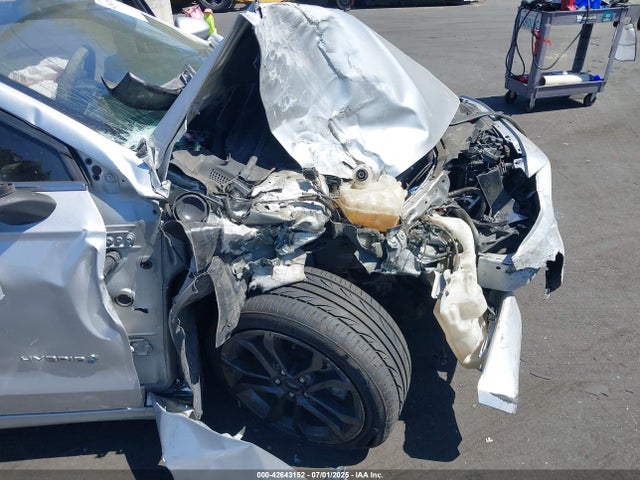 Ford 2.0l 4v atk hev 2018 3FA6P0LU8JR124318 Image 6