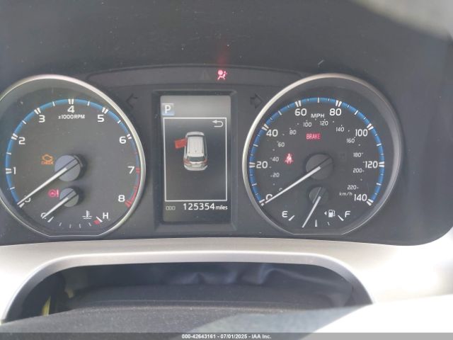 2018 TOYOTA RAV4 JTMZFREV6JJ164427 Photo 6
