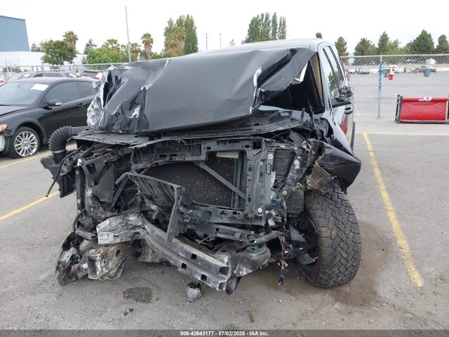 Chevrolet l83 - spark ignited direct injection, variable valve timing, afm, e85 max, alum 2020 1GNLCDECXLR294643 Image 12