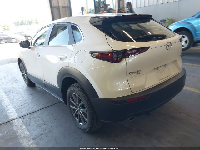 Mazda py 2021 3MVDMBAL0MM233386 Image 3