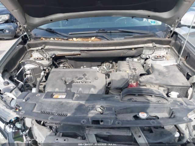 2018 MITSUBISHI OUTLANDER JA4AZ3A36JZ044824 Photo 9