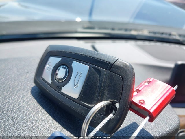 WBA3B3G52FNT18530 BMW 2015