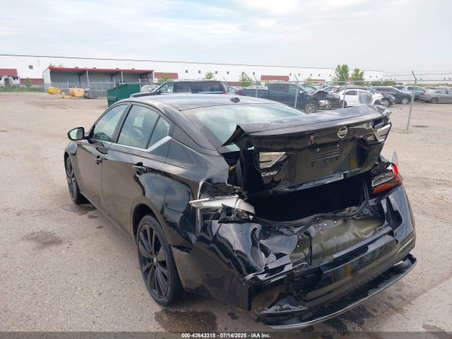 Nissan 2022 2022 1N4BL4CW0NN341437 Image 3