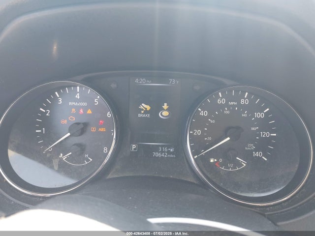 JN1BJ1CP7HW009455 Nissan 2017