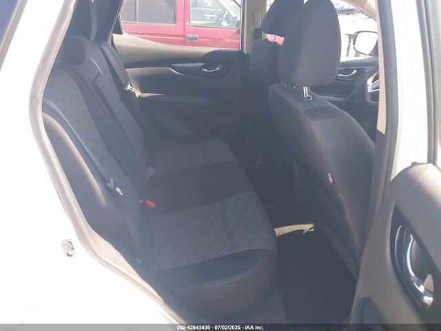 JN1BJ1CP7HW009455 Nissan 2017