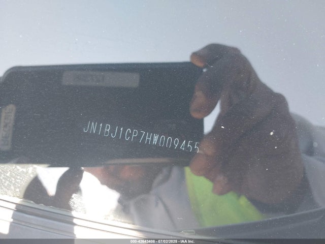 JN1BJ1CP7HW009455 Nissan 2017