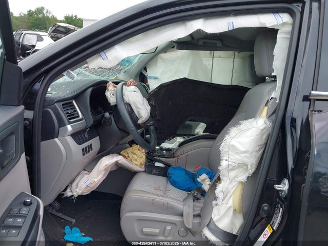 5TDBKRFH1FS217387 Toyota 2gr-fe