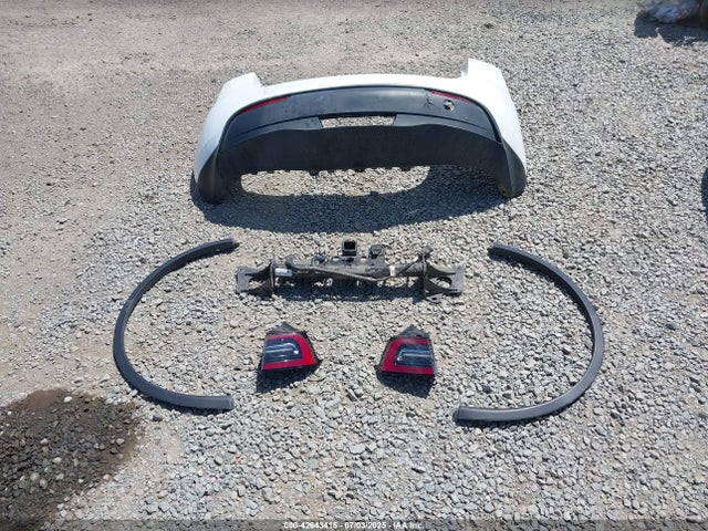 Tesla 2023 2023 7SAYGDEE2PF877078 Image 12