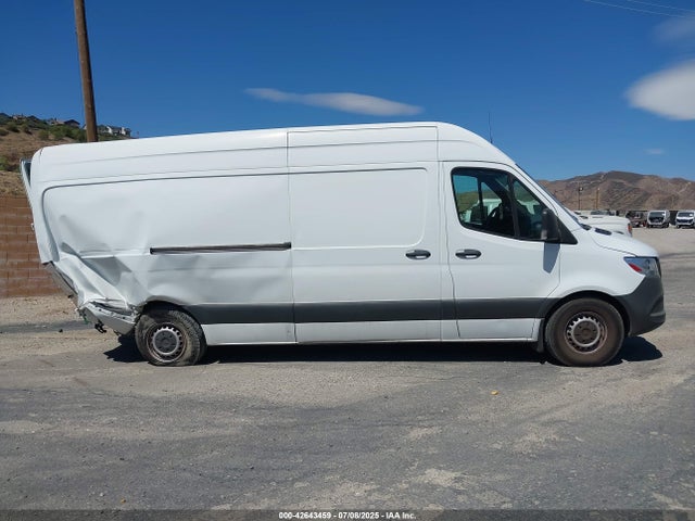 WD4PF1CD4KT003105 Mercedes-Benz om 642 with brake assist