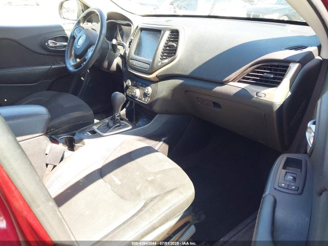 1C4PJLCSXGW178113 Jeep Cherokee