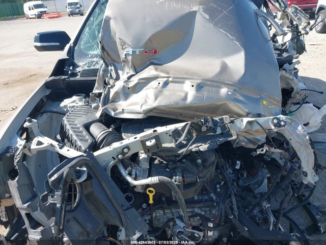 1GKKNLLS0PZ124837 GMC lgx
