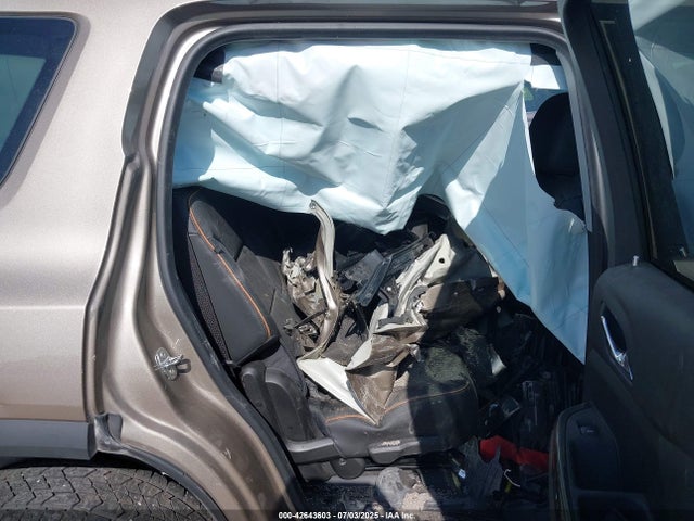 1GKKNLLS0PZ124837 GMC lgx