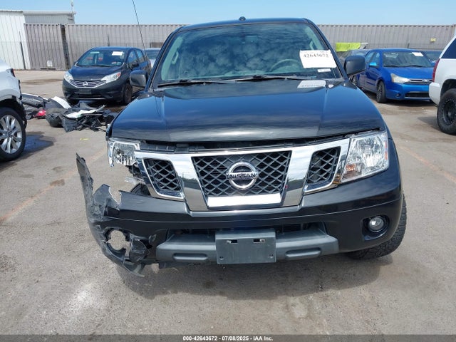 1N6AD0ER2GN737081 Nissan 2016
