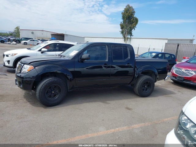 1N6AD0ER2GN737081 Nissan 2016