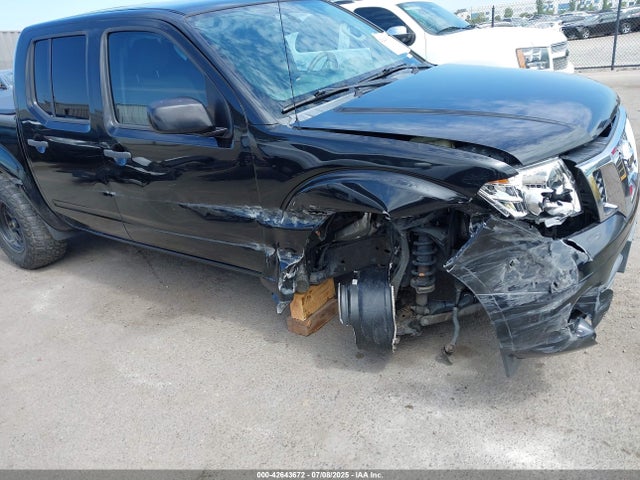 1N6AD0ER2GN737081 Nissan 2016