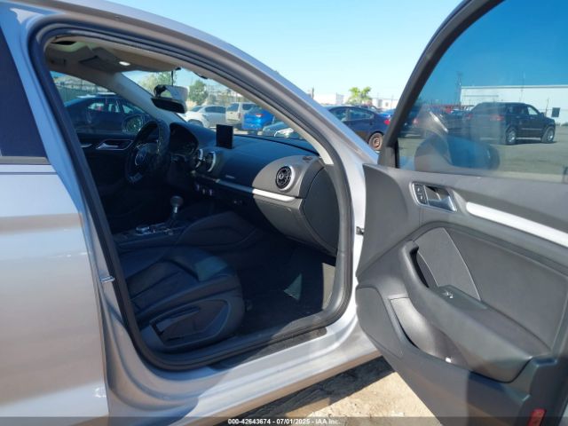 2016 AUDI A3 WAUB8GFF9G1084715 Photo 4