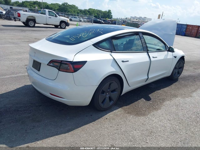 2023 TESLA MODEL 3 5YJ3E1EAXPF653355 Photo 3