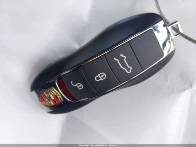 2017 PORSCHE MACAN WP1AG2A57HLB52954 Photo 10