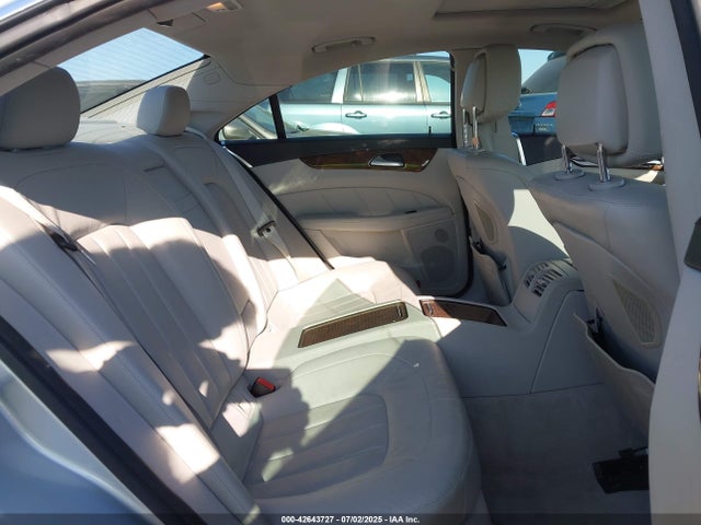 Mercedes-Benz Cls-Class 2014 WDDLJ7DB0EA104042 Image 8