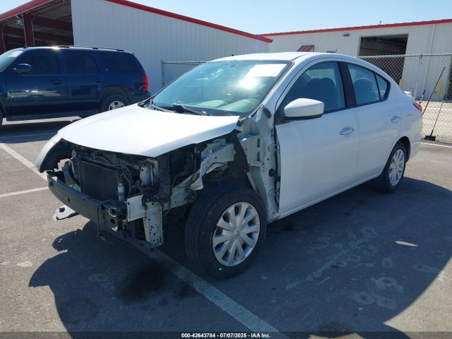 3N1CN7AP3HK440417 Nissan 2017