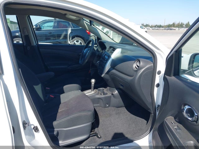 3N1CN7AP3HK440417 Nissan 2017