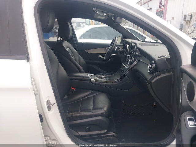 WDC0G4JB6KV148205 Mercedes-Benz m274