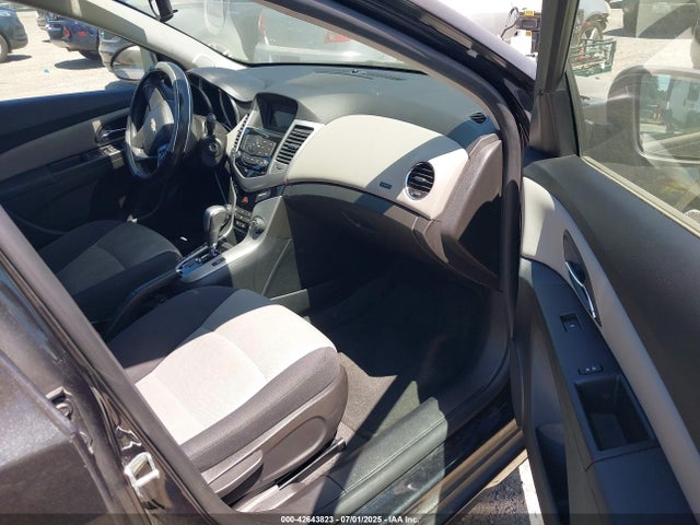 1G1PA5SGXF7106161 Chevrolet lwe