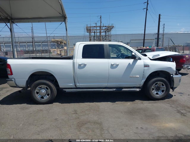 3C6UR5DJ4KG519811 RAM 2019