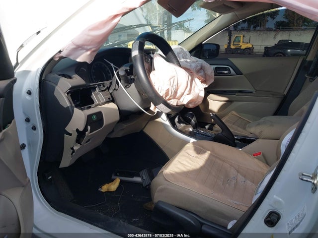 Honda k24w1 2015 1HGCR2F39FA060329 Image 18