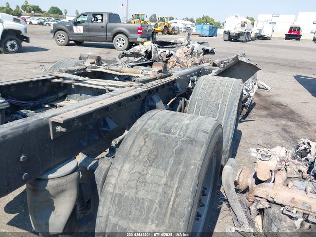 1XKYDP9X4HJ127649 Kenworth T680