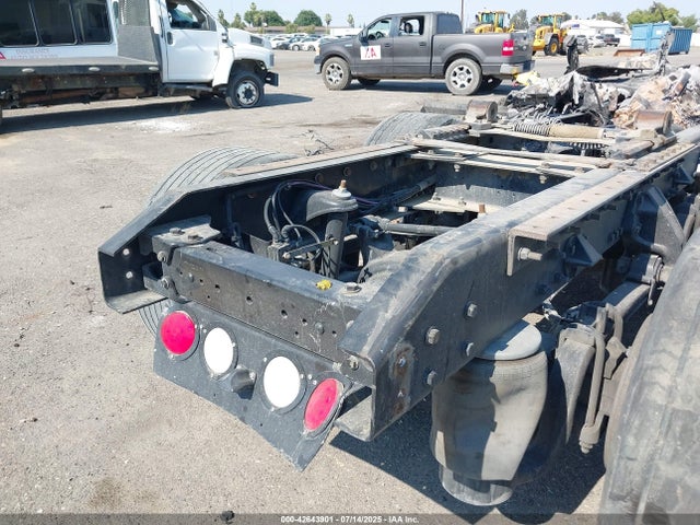 1XKYDP9X4HJ127649 Kenworth T680