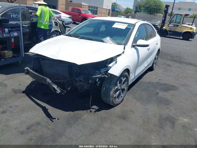 KIA mpi nu 2021 3KPF24AD8ME403914 Image 2