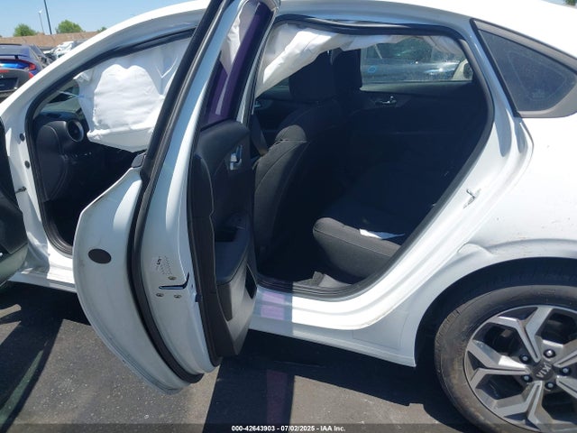KIA mpi nu 2021 3KPF24AD8ME403914 Image 8