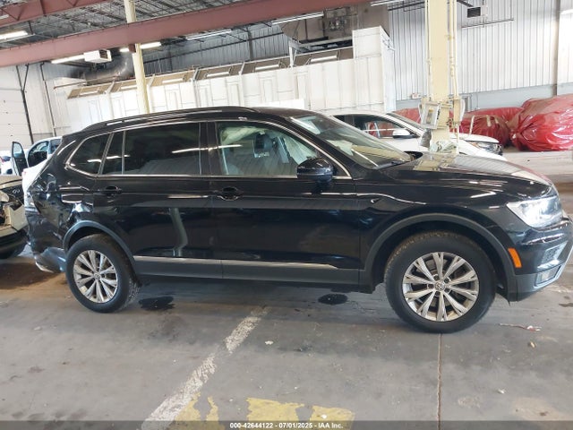 Volkswagen Tiguan 2018 3VV2B7AX9JM001557 Image 13