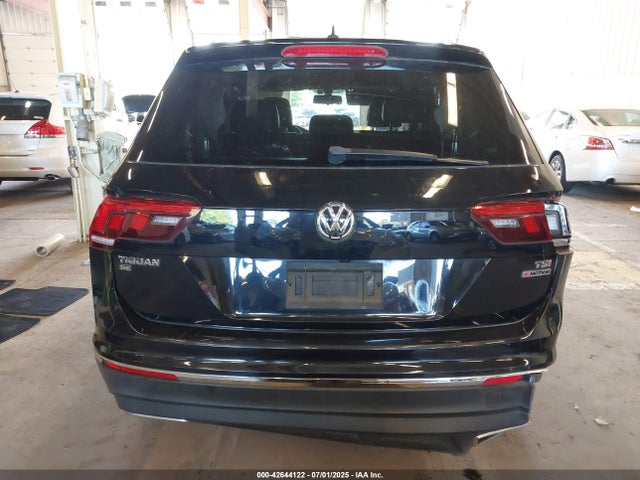 Volkswagen Tiguan 2018 3VV2B7AX9JM001557 Image 16