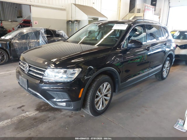 Volkswagen Tiguan 2018 3VV2B7AX9JM001557 Image 2